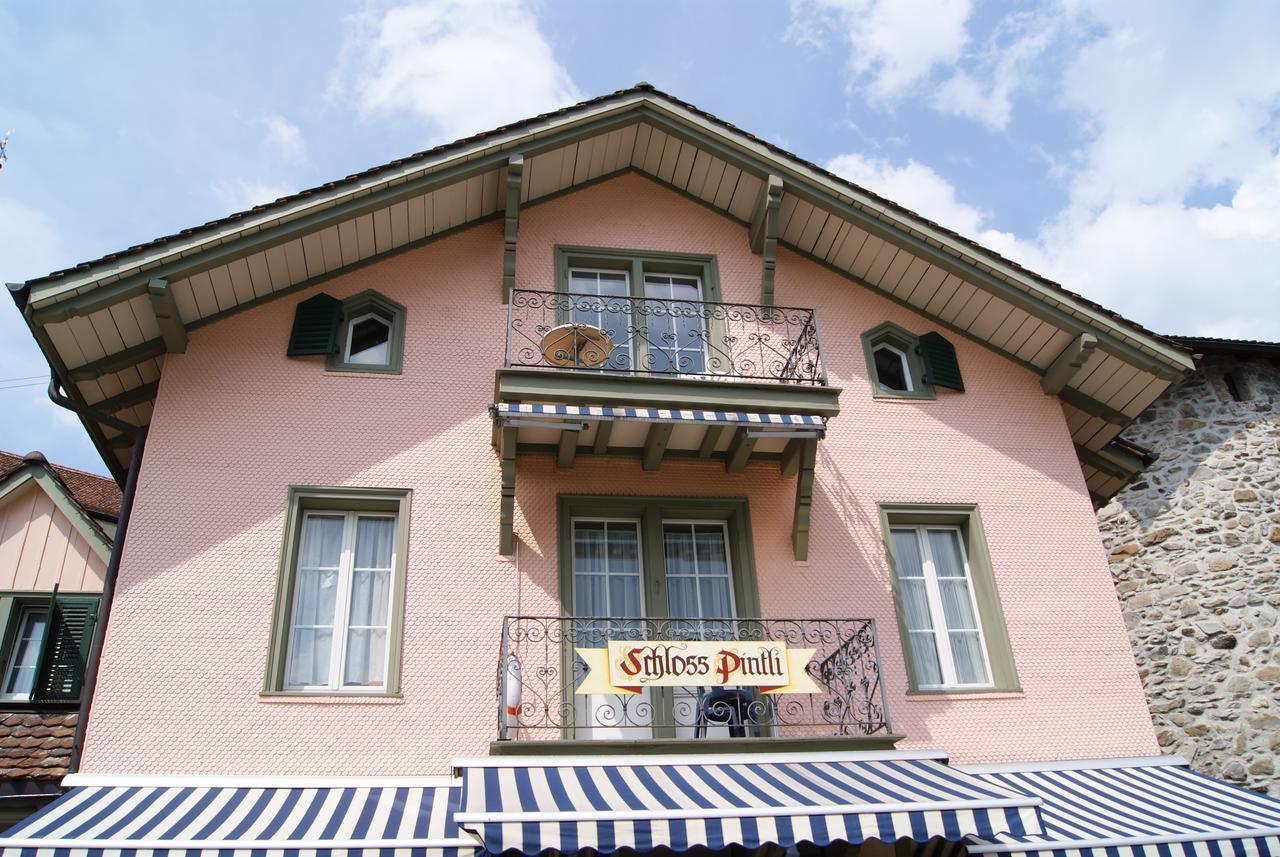 Hotel Schlosspintli Spiez Exterior foto